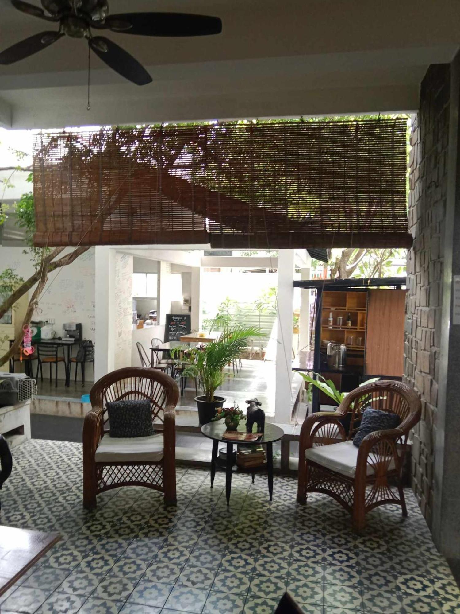 Hotel Papillon *